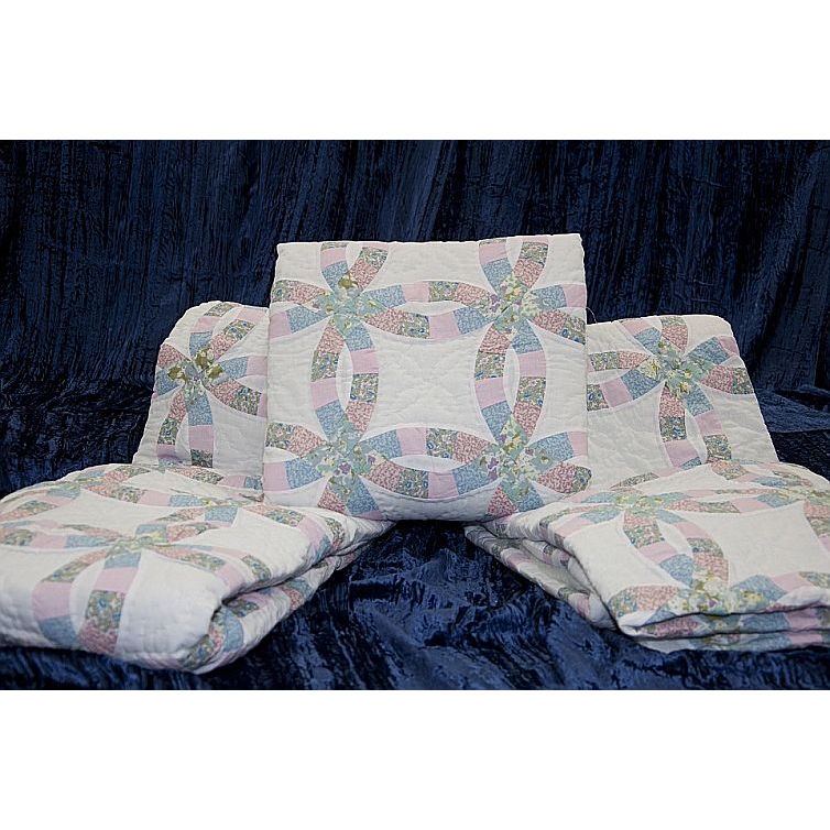 Wedding Ring Quilt, 46